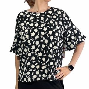 VINCE CAMUTO Black White Floral Flutter Sleeve M
